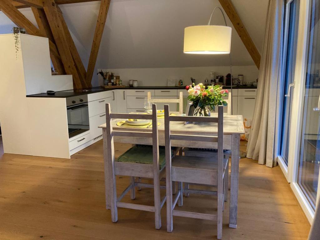 Ferienwohnung Burg Муртен Екстер'єр фото