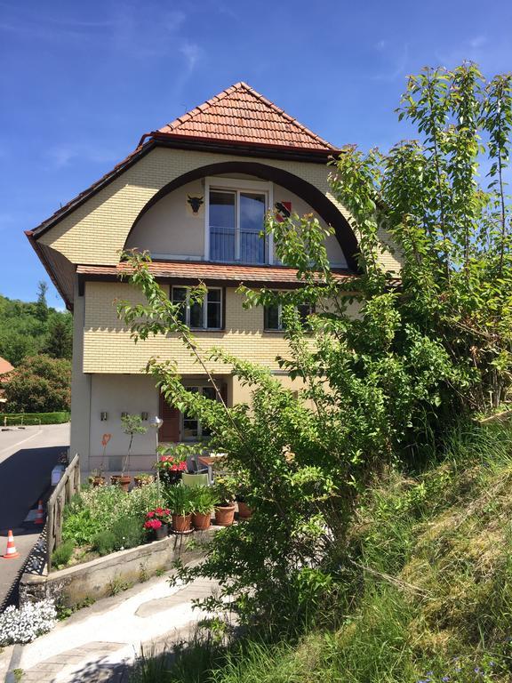 Ferienwohnung Burg Муртен Екстер'єр фото